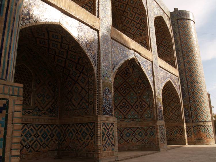 nadir-divan-beghi-medressa