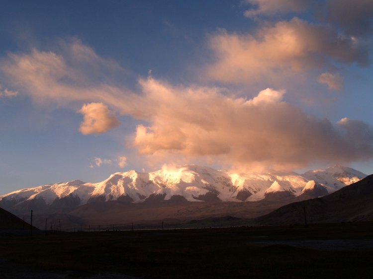 sunset-at-karakul-china